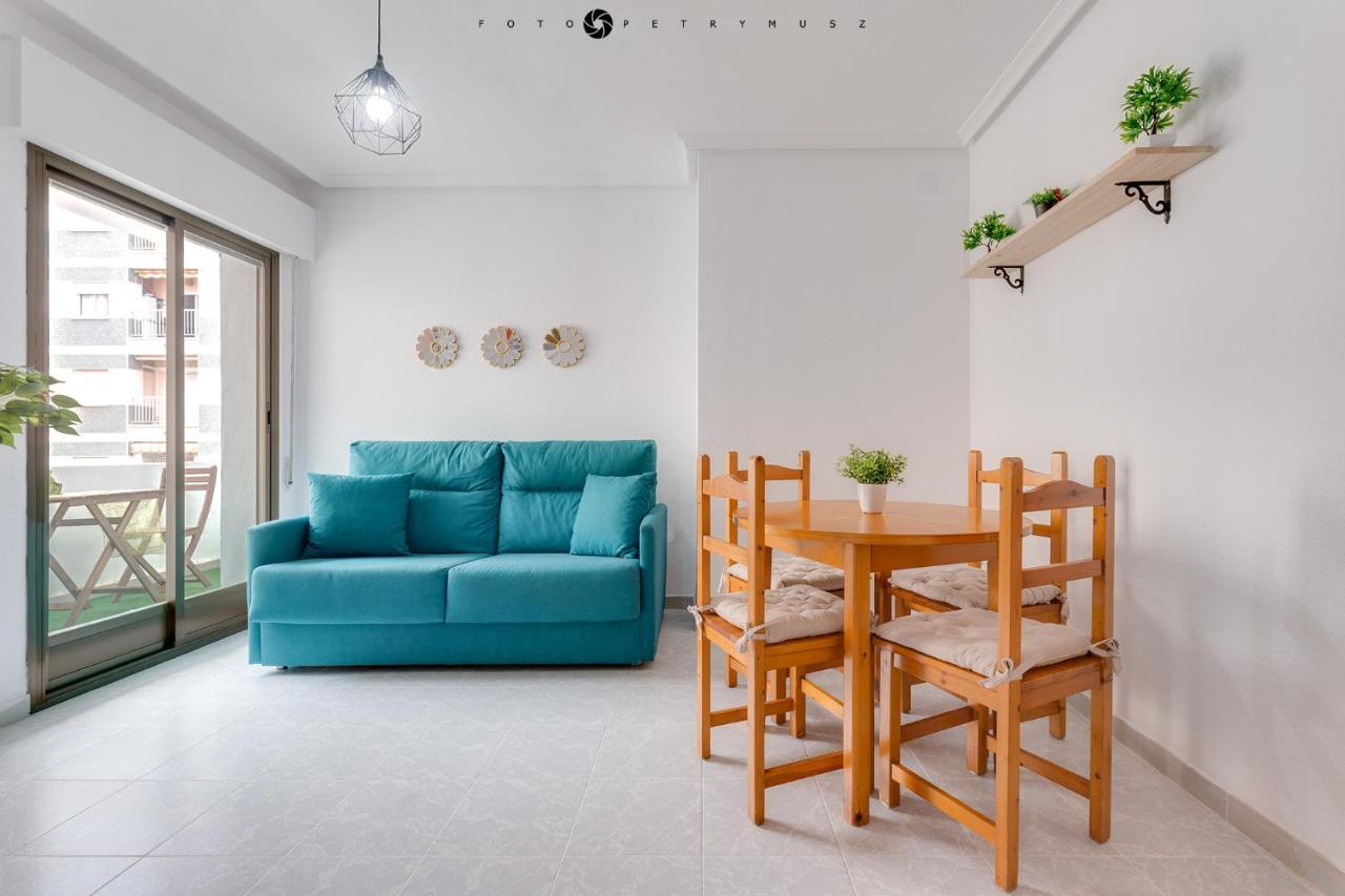 Colorful Apartment ตอร์เรเวียคา ภายนอก รูปภาพ